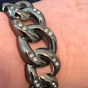 Premier Designs Roxy Hinged Bracelet